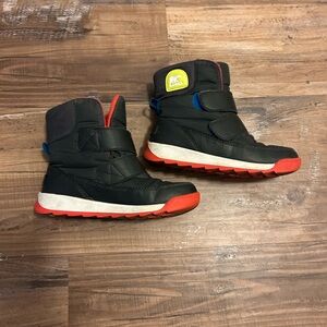 Sorel Kids Navy and Red Snow Boots with Hook-and-Loop Straps